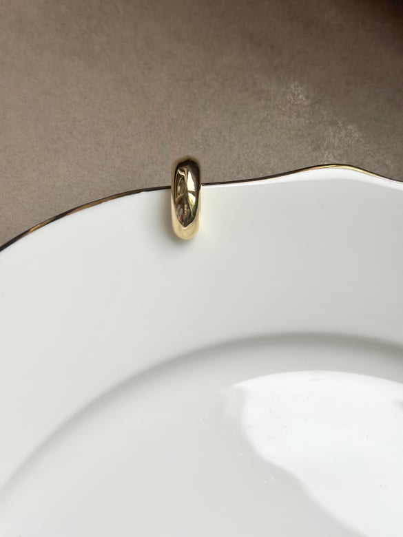 Bombeli Gold Küçük Kıkırdak Küpe