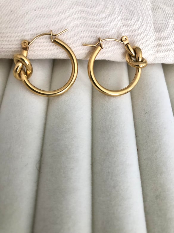 Çelik Gold Düğüm Tasarım Küpe