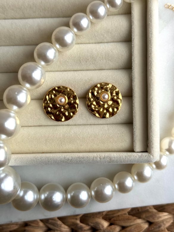 Çelik Gold İnci Detay Plaka Küpe 2cm