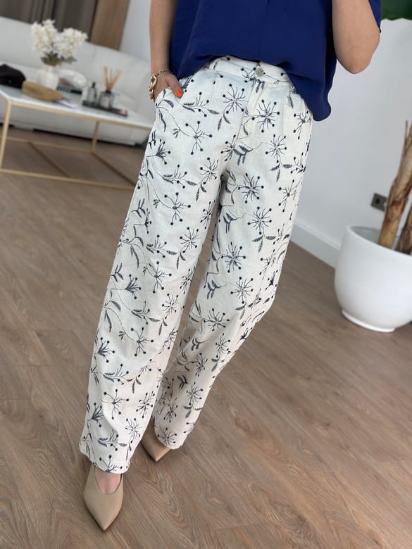 Çiçek Nakışlı Keten Pantolon