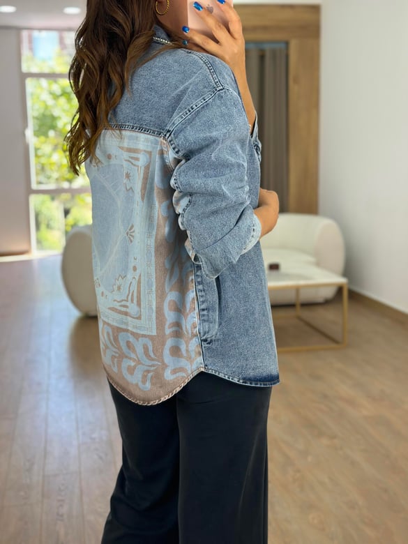 Desen Baskılı Taşlı Jean Ceket