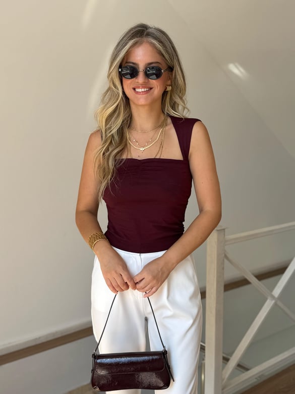 Dilvin Sırt Detaylı Top 