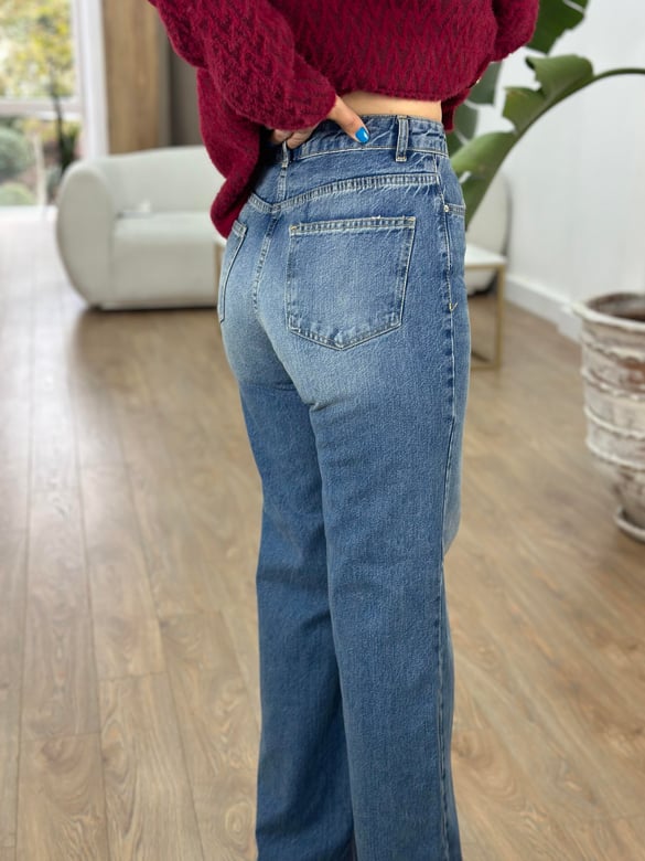 Dilvin Wideleg Jean