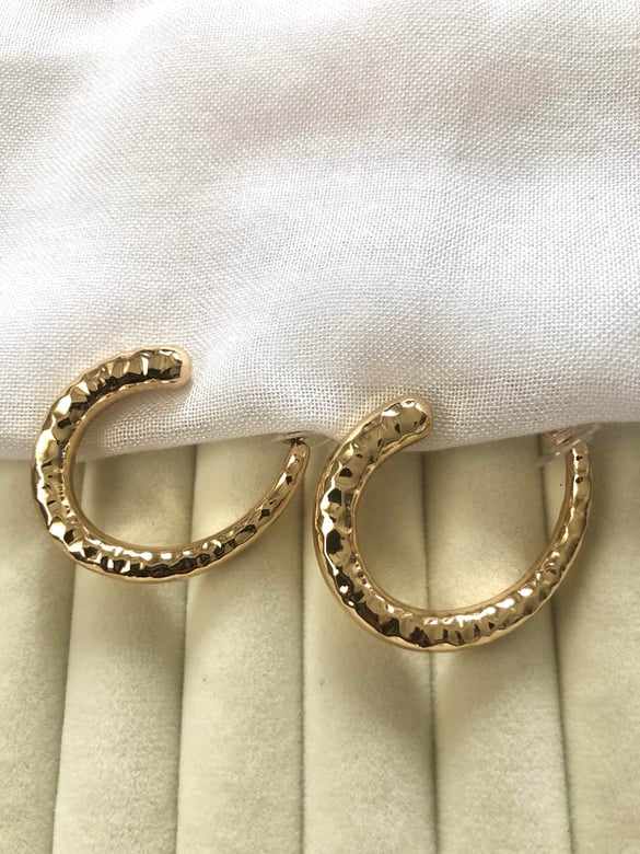 Gold Oval Küpe