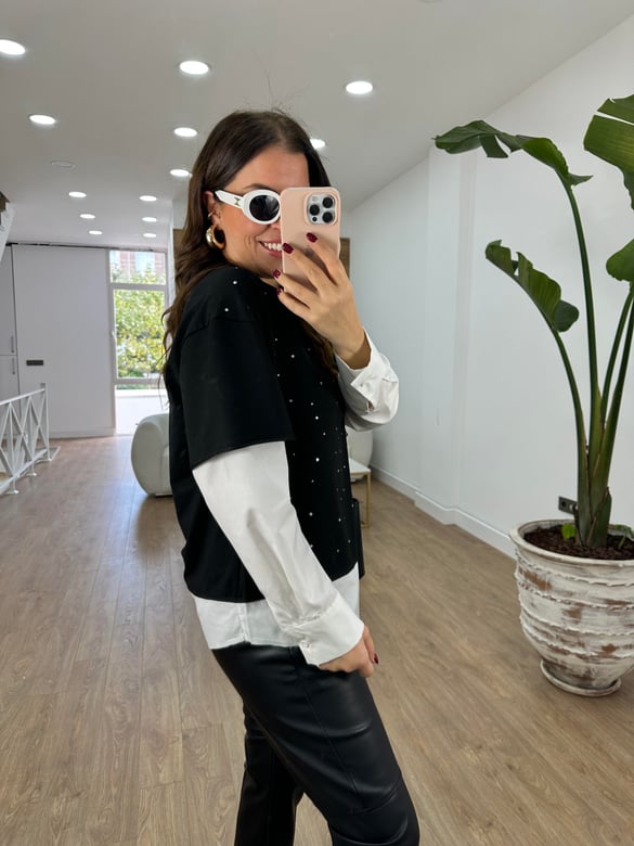 Gömlek Detaylı Taşlı Sweatshirt-Siyah
