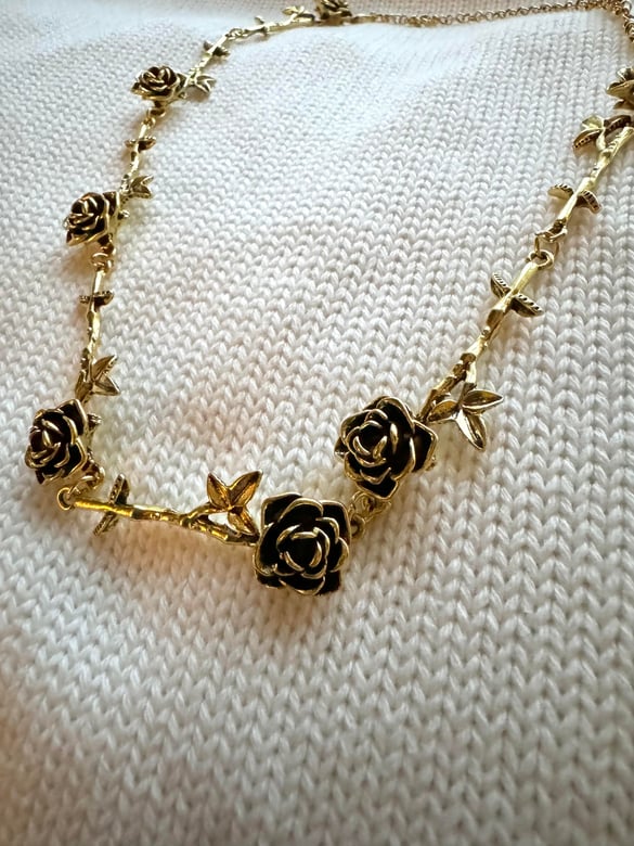 Gül Tasarım Gold Kolye