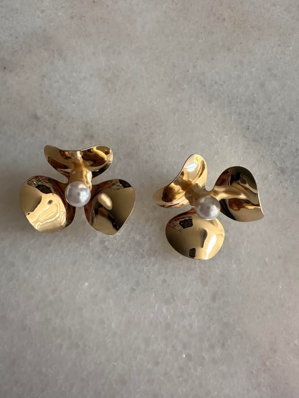 İncili Çiçek Tasarım Gold Küpe