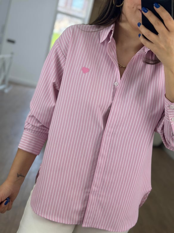 Kalp Nakışlı Çizgili Gömlek-Pembe