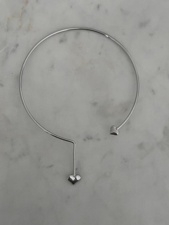 Kalp Tasarım Kelepçe Kolye Silver