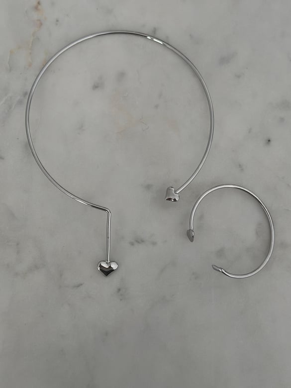 Kalp Tasarım Kelepçe Kolye Silver