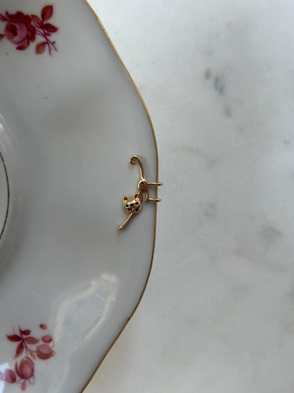 Kedili Gold Kıkırdak Küpe