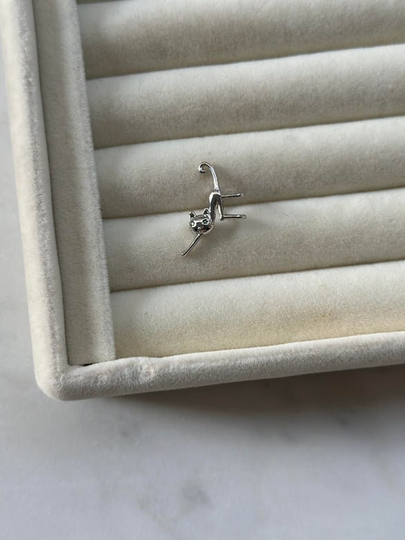 Kedili Silver Kıkırdak Küpe