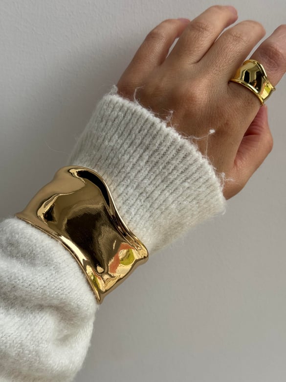 Marka Model Asimetrik Gold Plaka Ayarlanabilir Yüzük
