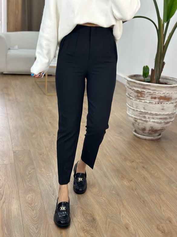 Siyah Renk Marka Model Flatolu Pantolon
