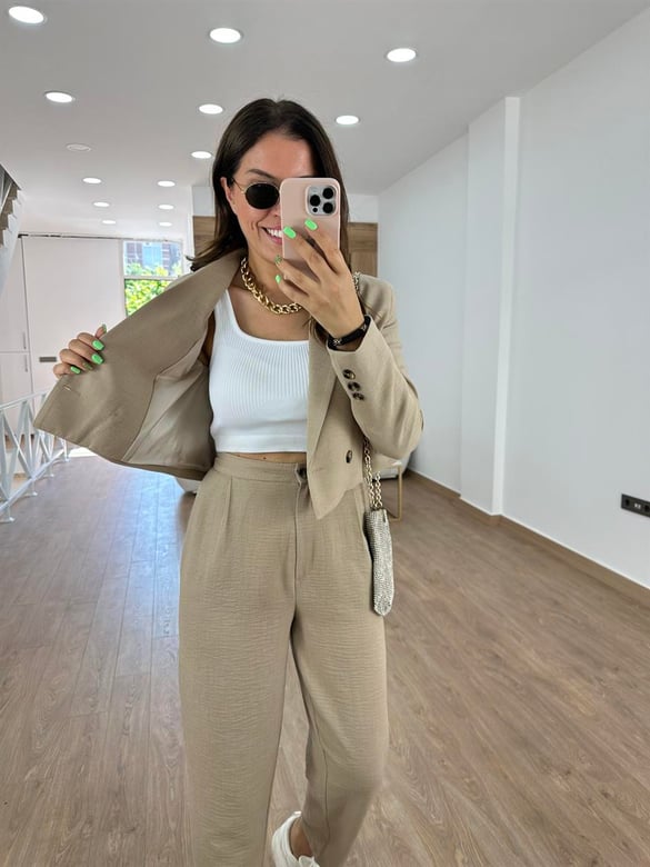Marka Model Kısa Ceketli Takım-Camel