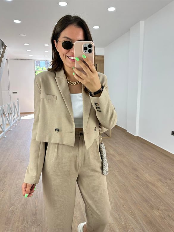 Marka Model Kısa Ceketli Takım-Camel