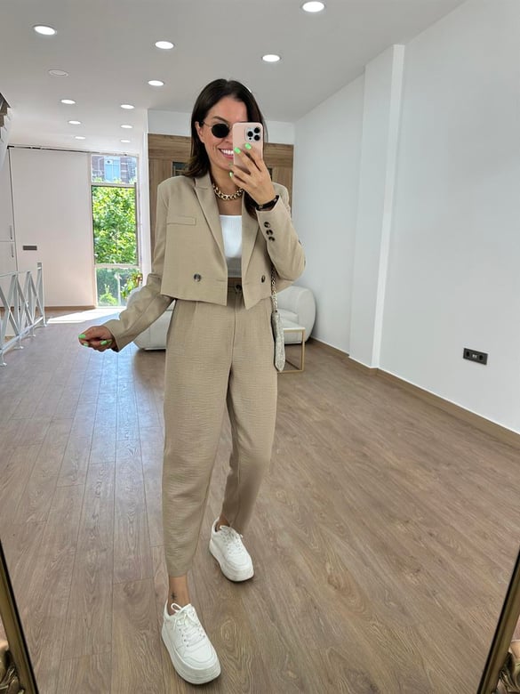 Marka Model Kısa Ceketli Takım-Camel