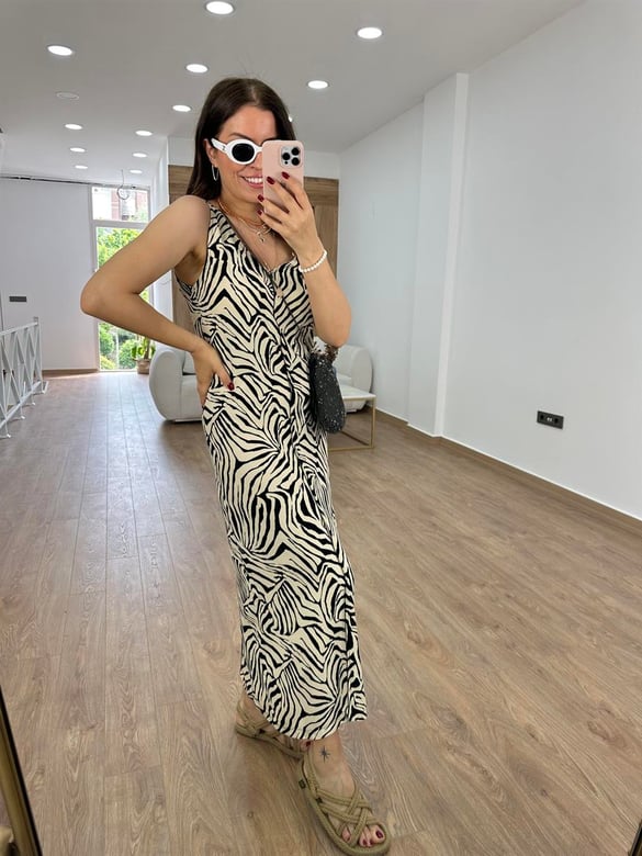 Önü Arkası V Zebra Elbise-Siyah