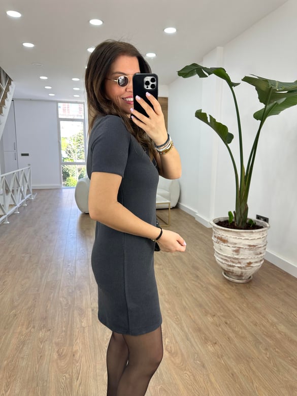 Önü Dikiş Detaylı Basic Elbise