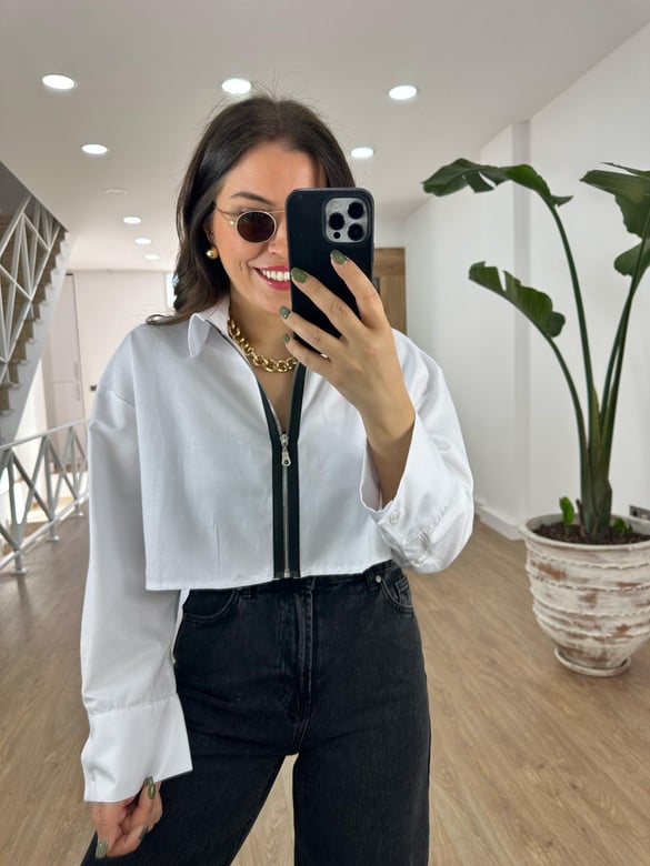 Önü Fermuarlı Crop Gömlek