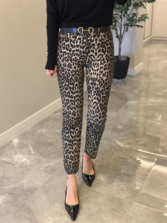 Likralı Kesik Paça Leopar Jean 