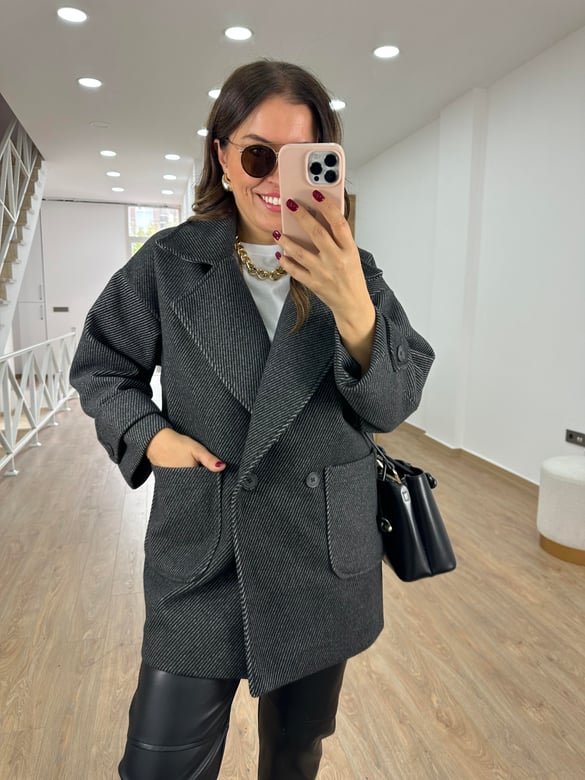 Oversize Kırçıllı Kaban-Siyah