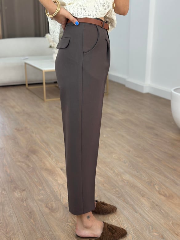Premium Seri Kemerli Havuç Pantolon - Kahverengi
