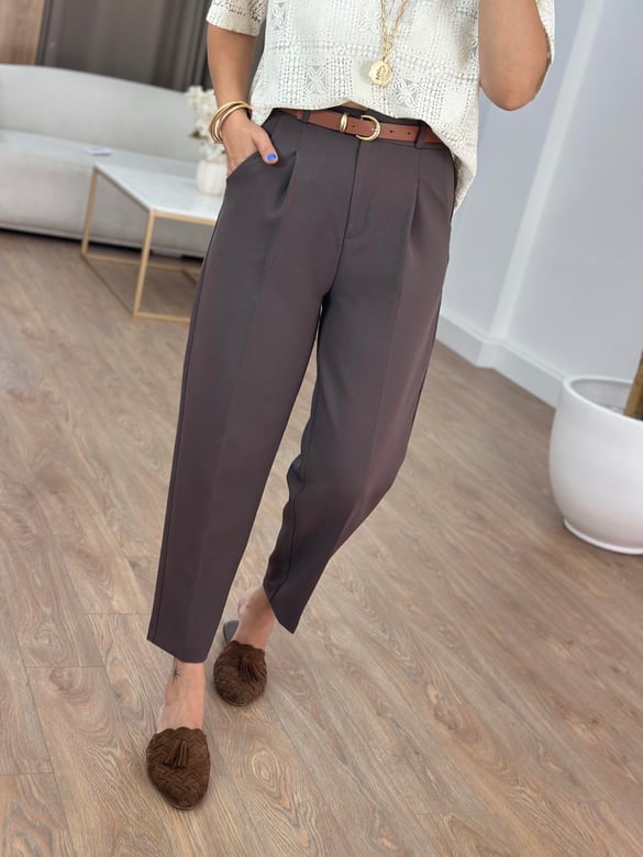 Premium Seri Kemerli Havuç Pantolon - Kahverengi