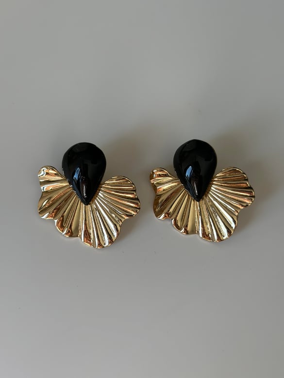 Siyah Gold Detay Küpe