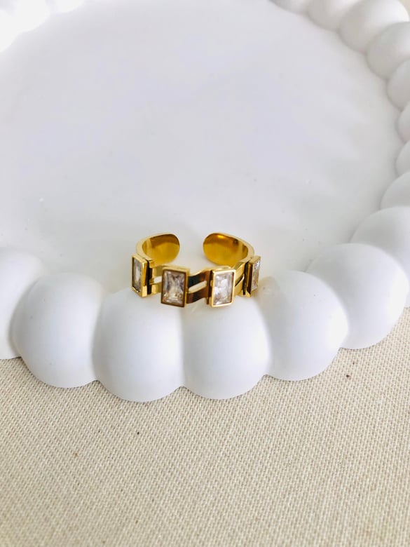 Taşlı Gold Çelik Yüzük