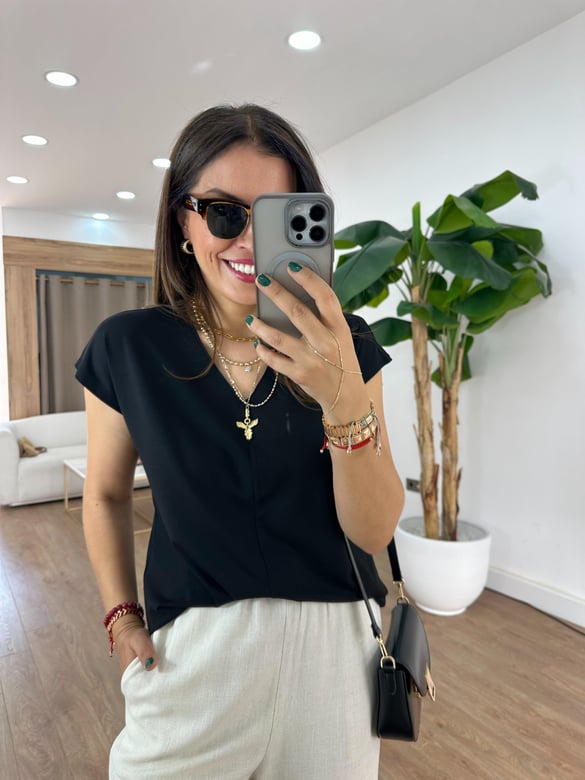 V Yaka Önü Dikişli Modal Tshirt - Siyah