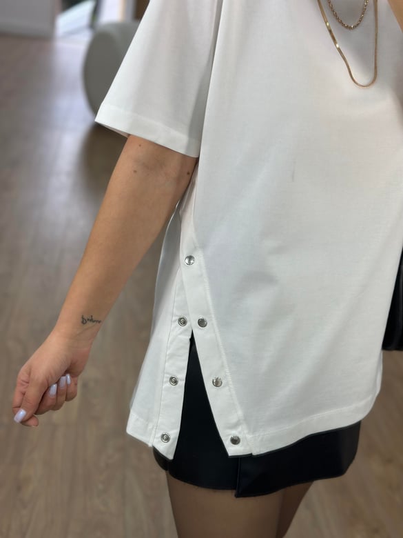 Yandan Çıtçıtlı Basic Salaş Tshirt-Beyaz