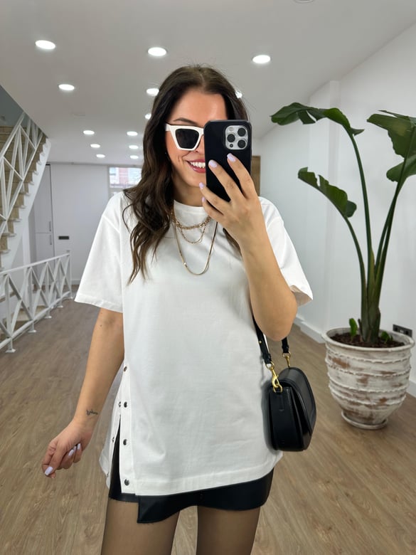 Yandan Çıtçıtlı Basic Salaş Tshirt-Beyaz