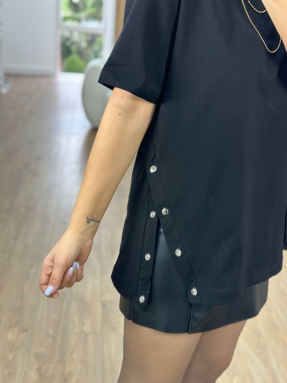 Yandan Çıtçıtlı Basic Salaş Tshirt-Siyah