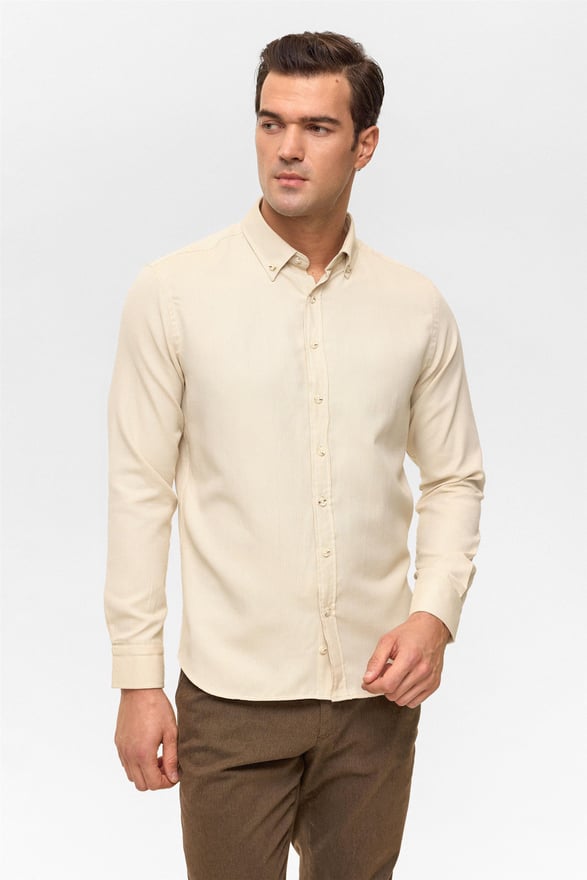 Bej Slim Baskılı Düğmeli Yaka Gömlek