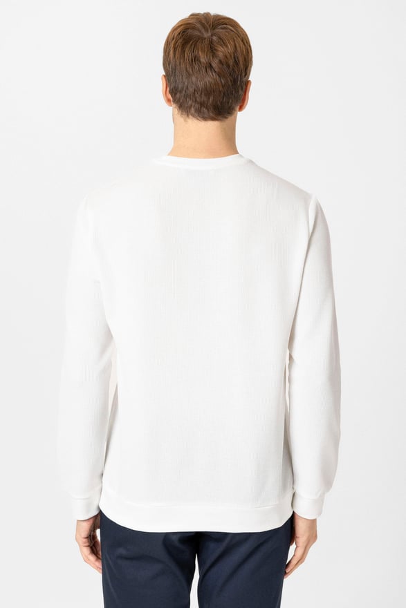 Beyaz Regular Armürlü Bisiklet Yaka Triko