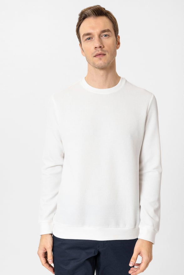 Beyaz Regular Armürlü Bisiklet Yaka Triko