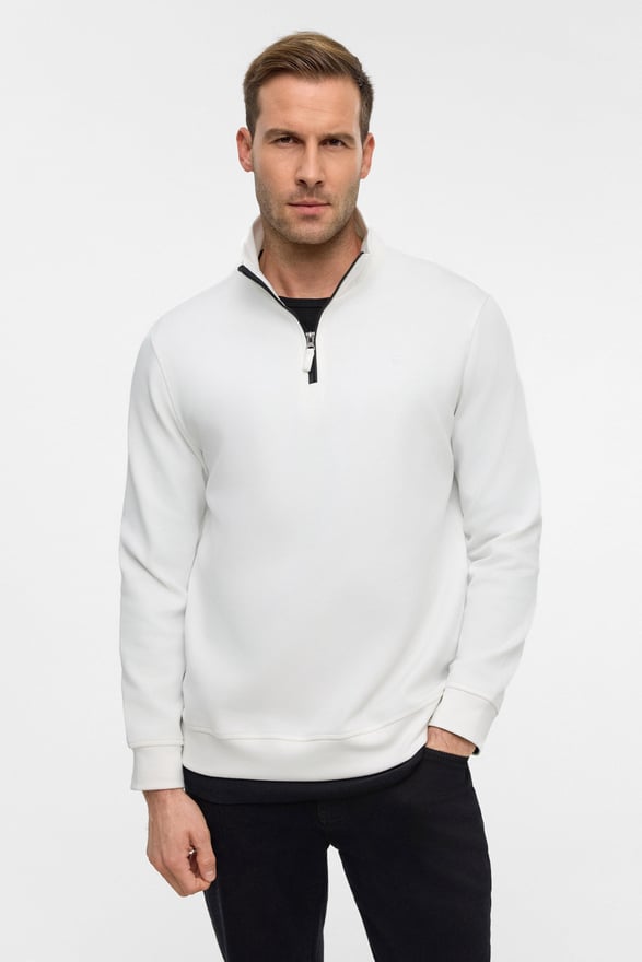Beyaz Regular Düz Yarım Balıkçı Yaka Sweatshirt