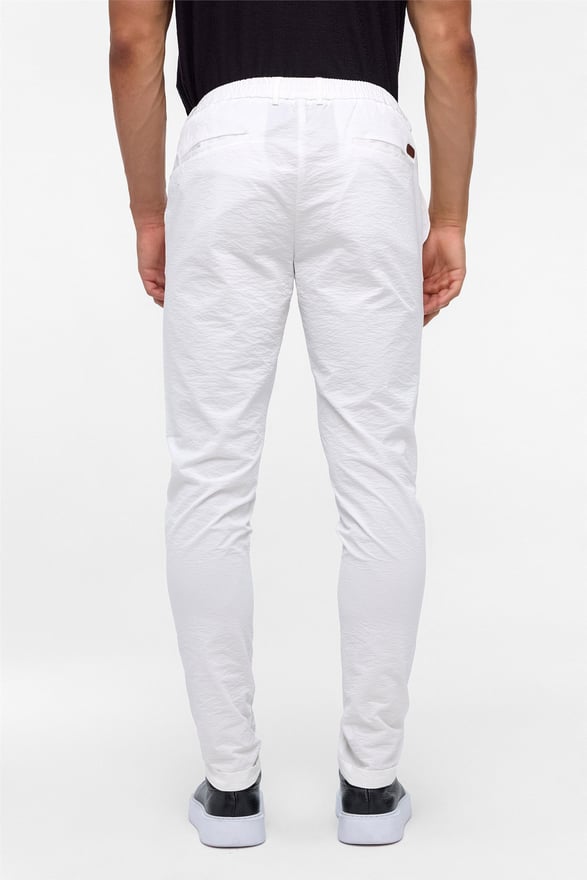 Beyaz Slim Armürlü Jogger Pantolon