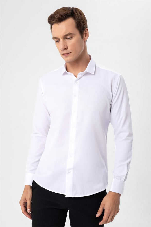 Beyaz Slim Armürlü Klasik Yaka Gömlek