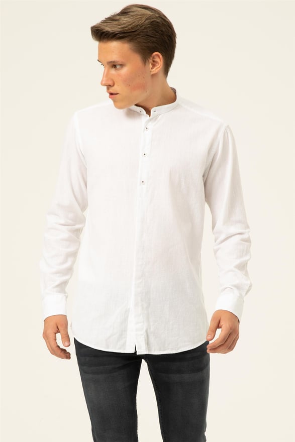 Beyaz Slim Düz Düğmeli Yaka  Gömlek
