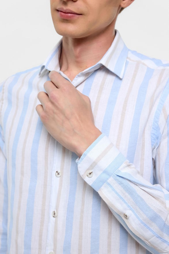 Buz Mavi Slim Düz Klasik Yaka Gömlek