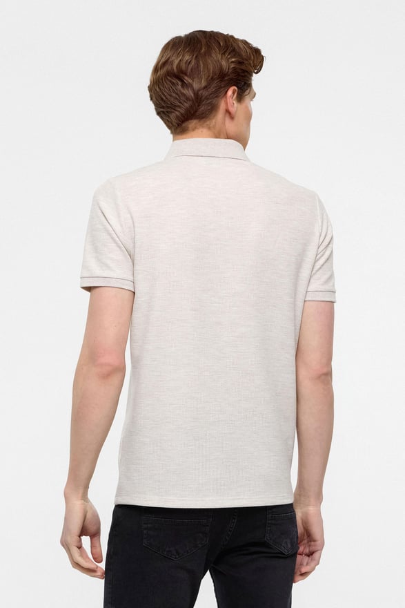 Ekru Regular Armürlü Polo Yaka Tişört