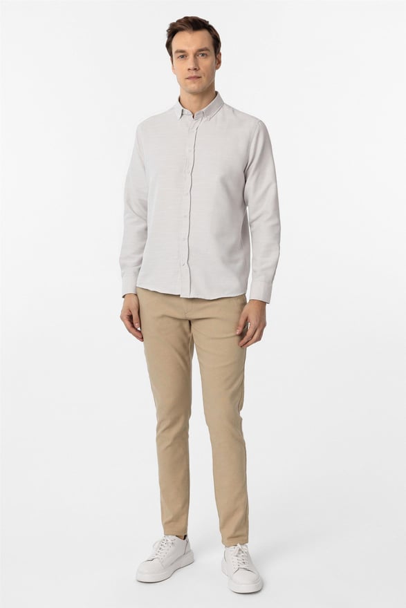 Ekru Slim Armürlü Düğmeli Yaka Gömlek