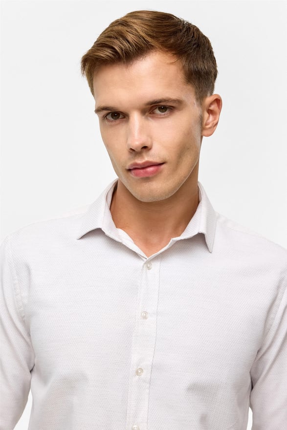 Ekru Slim Desenli Klasik Yaka Gömlek