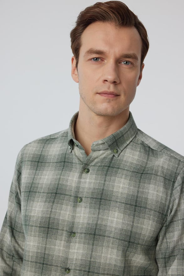 Koyu Yeşil Slim Düz Düğmeli Yaka Gömlek