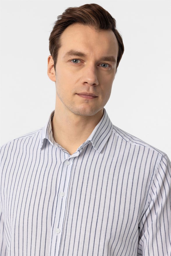 Lacivert Regular Düz Düğmeli Yaka Gömlek