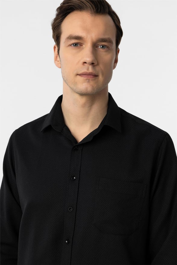 Siyah Regular Armürlü Klasik Yaka Gömlek