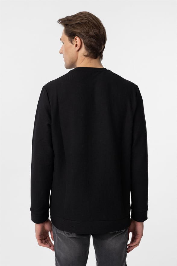 Siyah Regular Armürlü O Yaka Triko