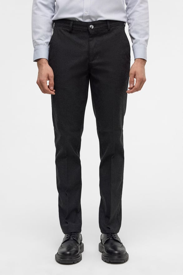 Siyah Regular Armürlü Pantolon